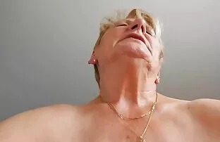 XXX خدمتکار داف های کون گنده مقعد