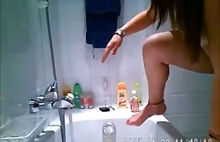 XXX پیک نیک لزبین با داف های کون گنده یک باند باند به پایان رسید