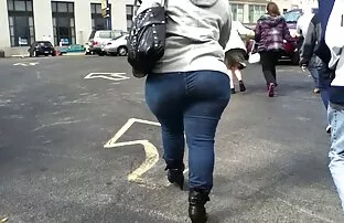 XXX دستی عکس زنان کون گنده سکسی پرشور با یک ویبراتور جالب
