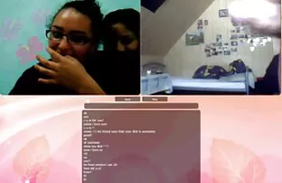 XXX Milf نوعی مزاحم عکس دخترای کون گنده را نوازش می کند